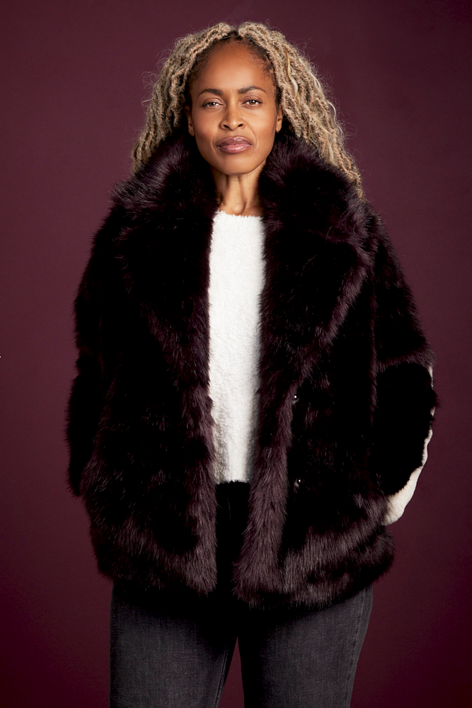 Jakke Rita Burgundy & Cream Faux Fur Coat