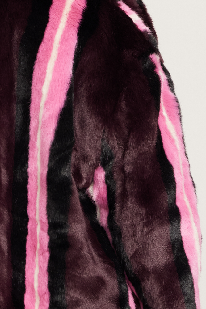 Jakke Traci Burgundy Stripe Faux Fur Coat