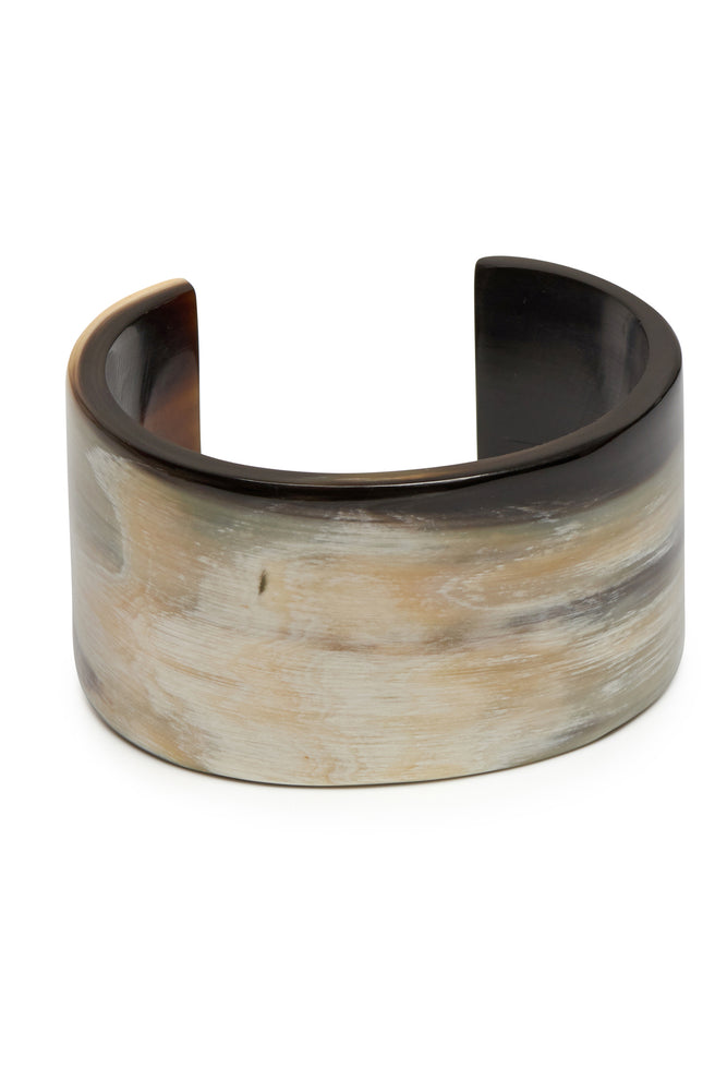 
                
                    Load image into Gallery viewer, Buffalo Horn White Natural Cuff
                
            