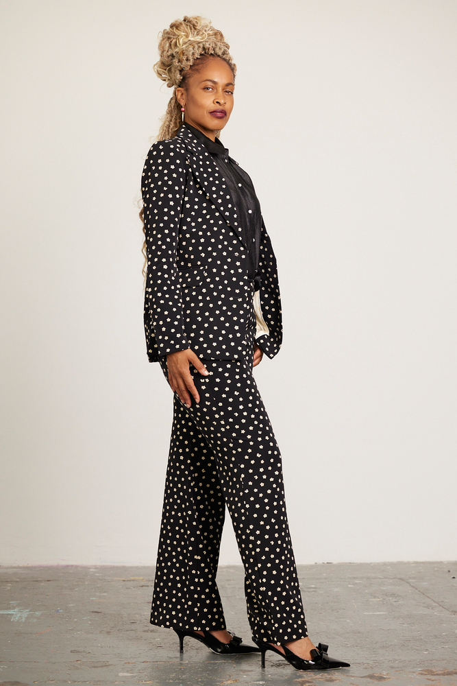 
                
                    Load image into Gallery viewer, Fabienne Chapot Puck Floral Print Trousers
                
            
