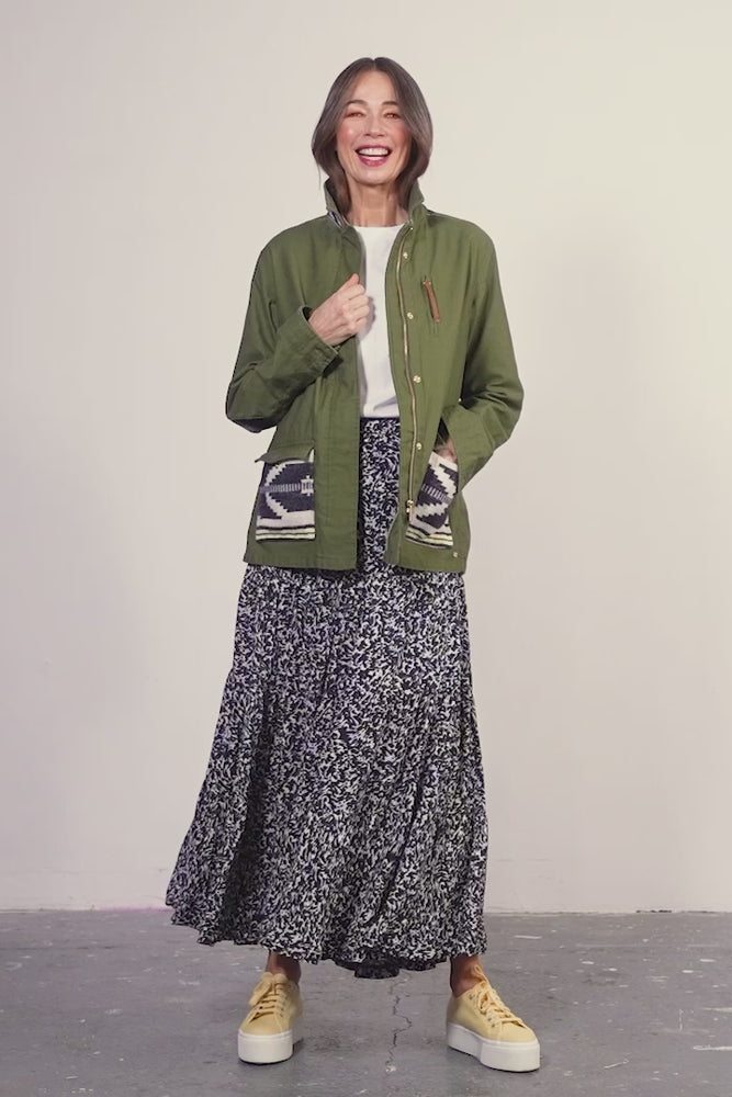 
                
                    Load and play video in Gallery viewer, Scotch &amp;amp; Soda Patterned Midi Skirt
                
            
