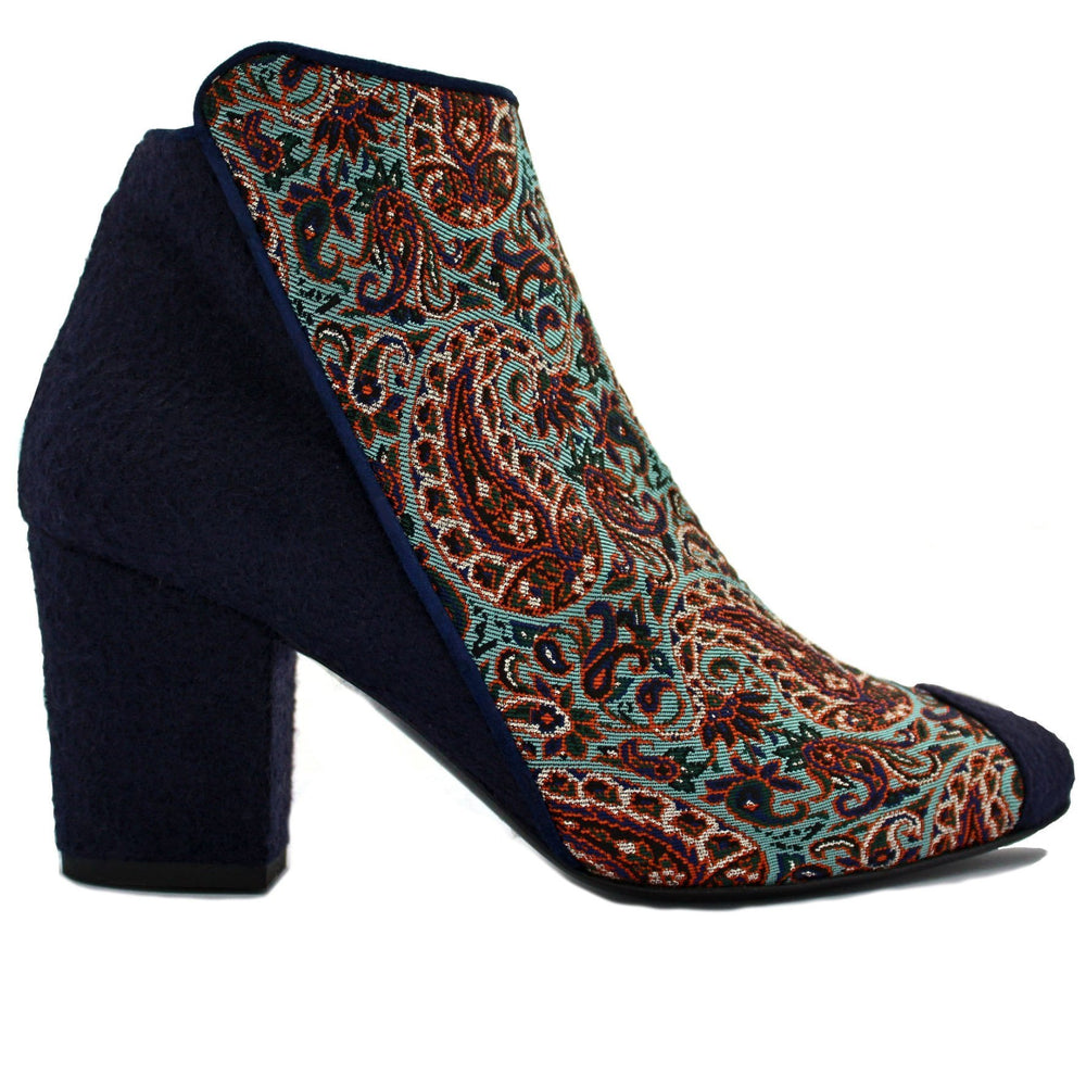 
                
                    Load image into Gallery viewer, Eden of Yazd Ankle Boots - Bote A Mano at The Bias Cut
                
            