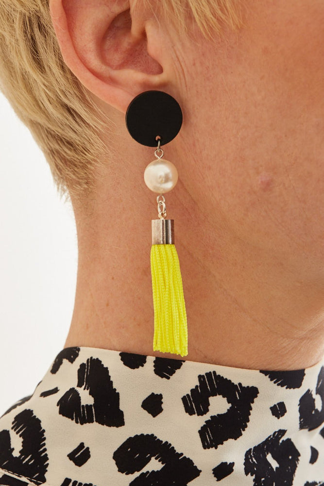 Exclusive: Iris Tassel Dot Earrings