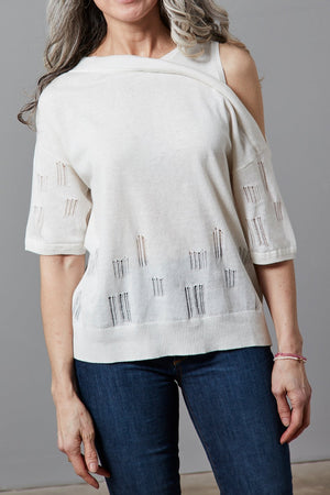
                
                    Load image into Gallery viewer, Lotus Cotton Linen Blend Cut Out Shoulder Top - Charli at The Bias Cut
                
            
